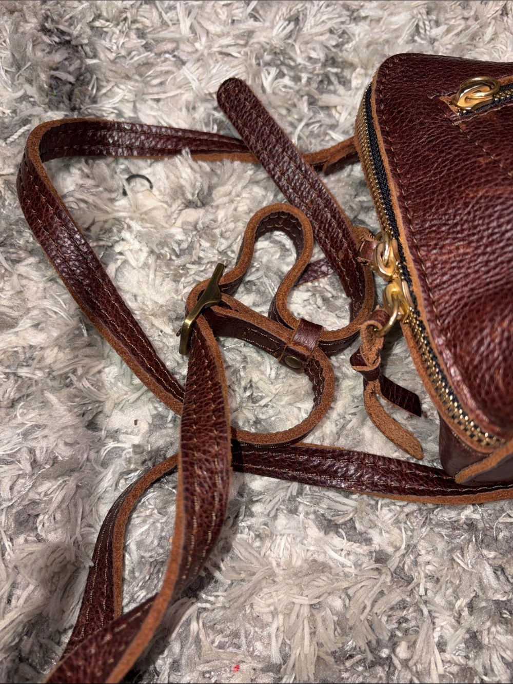 Portland Leather Crossbody bag - Picture 5 of 11